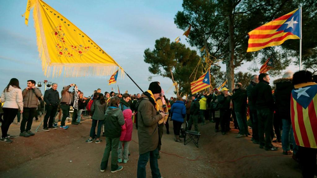 Concentración de apoyo a los huelguistas frente a la cárcel de Lledoners.