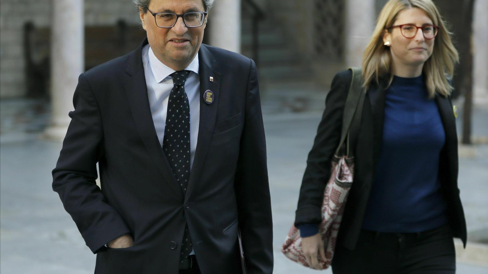 El presidente de la Generalitat, Quim Torra, acompañado por la consellera de Presidencia, Elsa Artadi.