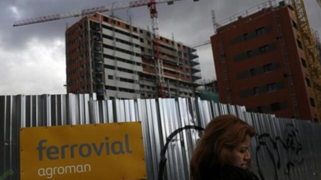 Ferrovial sube un 5% mientras estudia la venta de su división de servicios