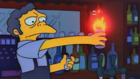 Moe preparando uno de sus famosos flameados