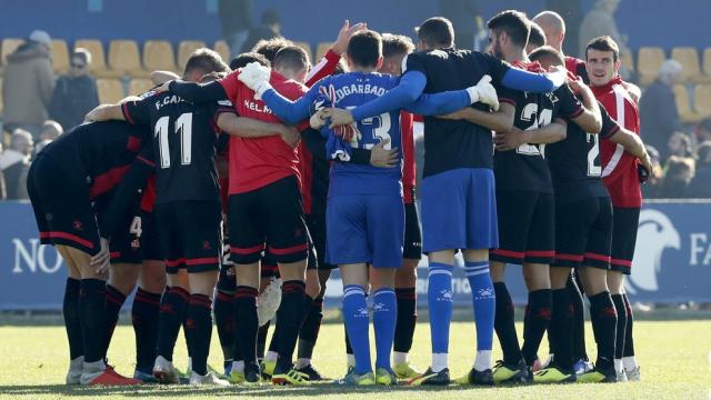 La plantilla del Reus. Foto: Twitter (@cfreusdeportiu)