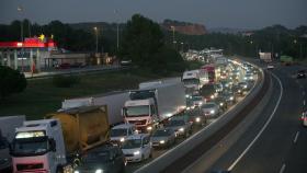 Las autopistas serán gratuitas desde medianoche hasta las 6 de la manaña