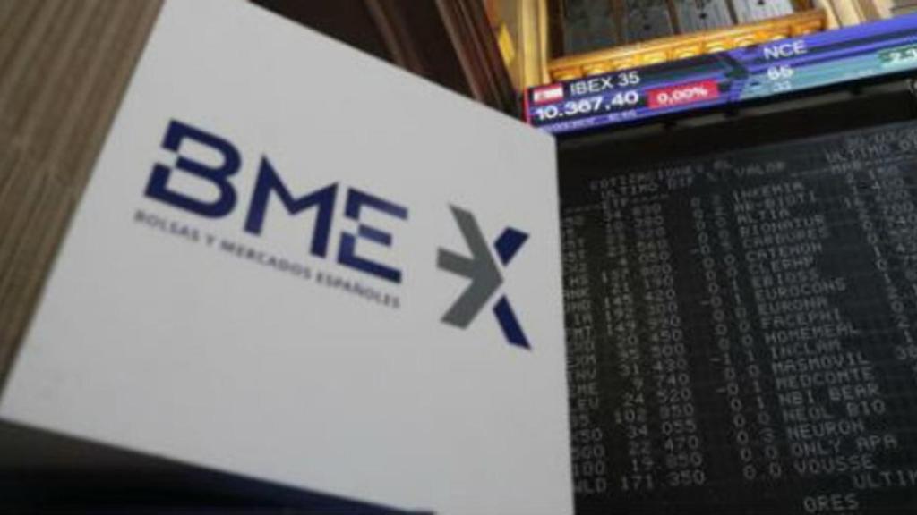 Logotipo de BME en la Bolsa de Madrid.