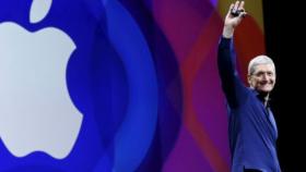 Tim Cook recibe 104 millones en acciones de Apple por cumplir objetivos