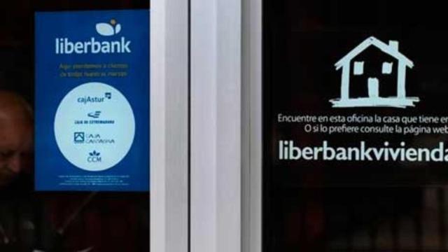 Liberbank completa el ajuste de su red con el cierre de 58 oficinas más