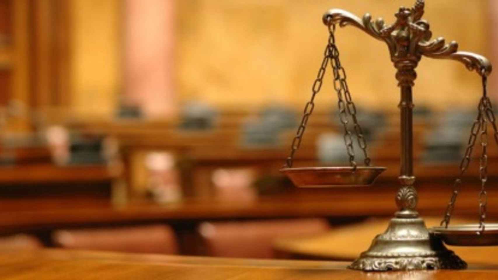 Hacienda exigirá el IVA a los abogados y procuradores por el turno de oficio