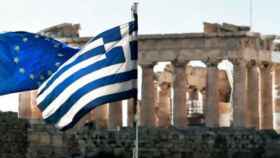 Bruselas autoriza la prórroga del esquema de garantías bancario de Grecia