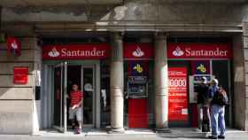 Santander coloca 800 millones de dólares australianos en deuda senior non preferred