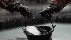Glencore y Catar venden a la china CEFC un 14,16% de la petrolera rusa Rosneft