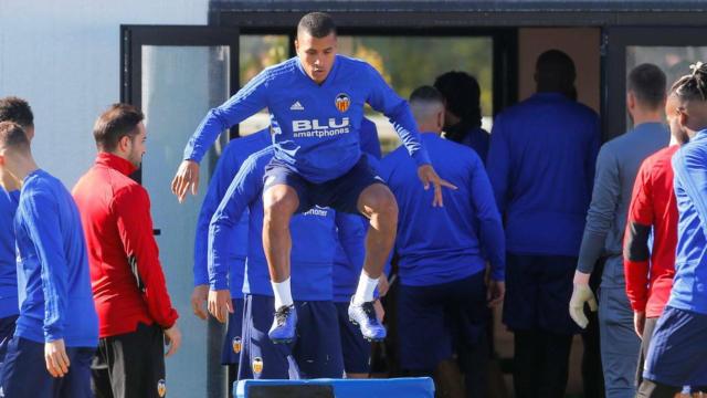 Jeison Murillo durante un entrenamiento del Valencia