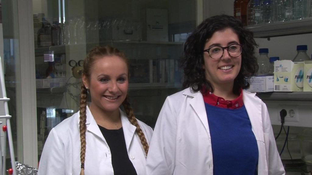 Dos de las científicas de este equipo de investigación de la UPV y del CSIC.