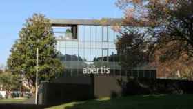 Atlantia lanza una oferta por Abertis en acciones y efectivo condicionada a tomar mayoría