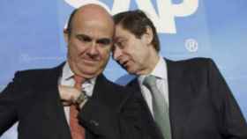 Guindos afirma que Bankia analiza el potencial interés de comprar el Banco Popular