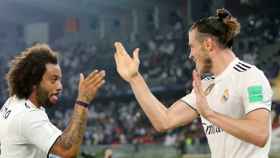 Marcelo y Bale celebran el gol al Kashima Antlers
