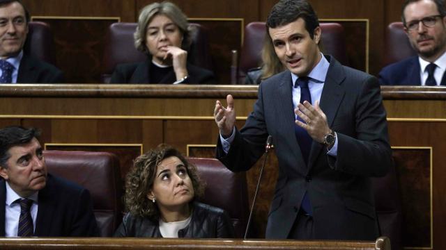 El líder del PP, Pablo Casado, durante su intervención en la última sesión de control.