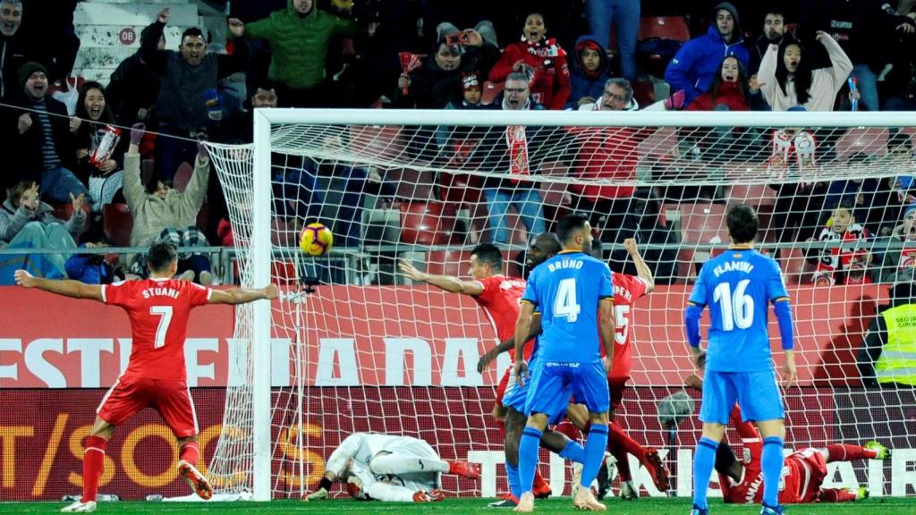 Los jugadores del Girona celebran el gol del empate ante el Getafe