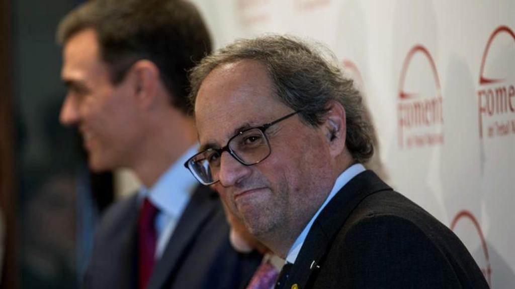 Quim Torra, presidente de la Generalitat, junto a Pedro Sánchez, presidente del Gobierno durante los premios de Foment del Treball.