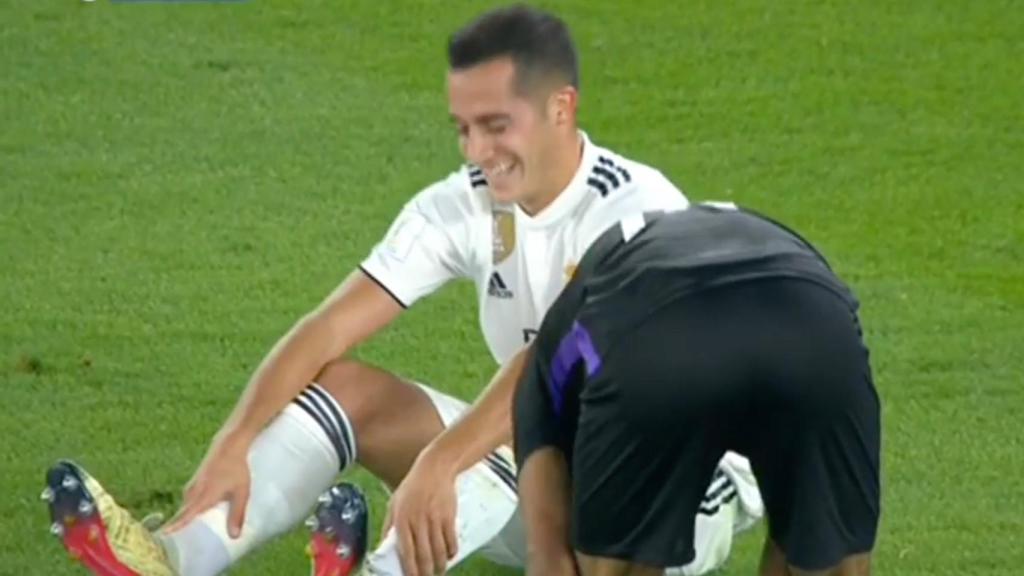 Penalti no pitado sobre Lucas Vázquez