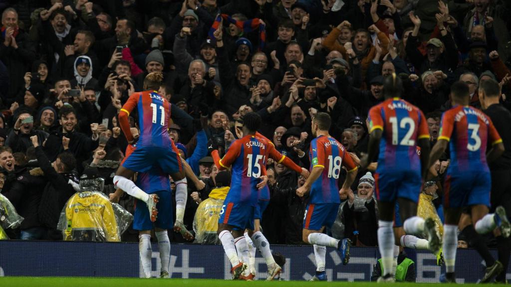 Los jugadores del Crystal Palace celebran un gol ante el Manchester City