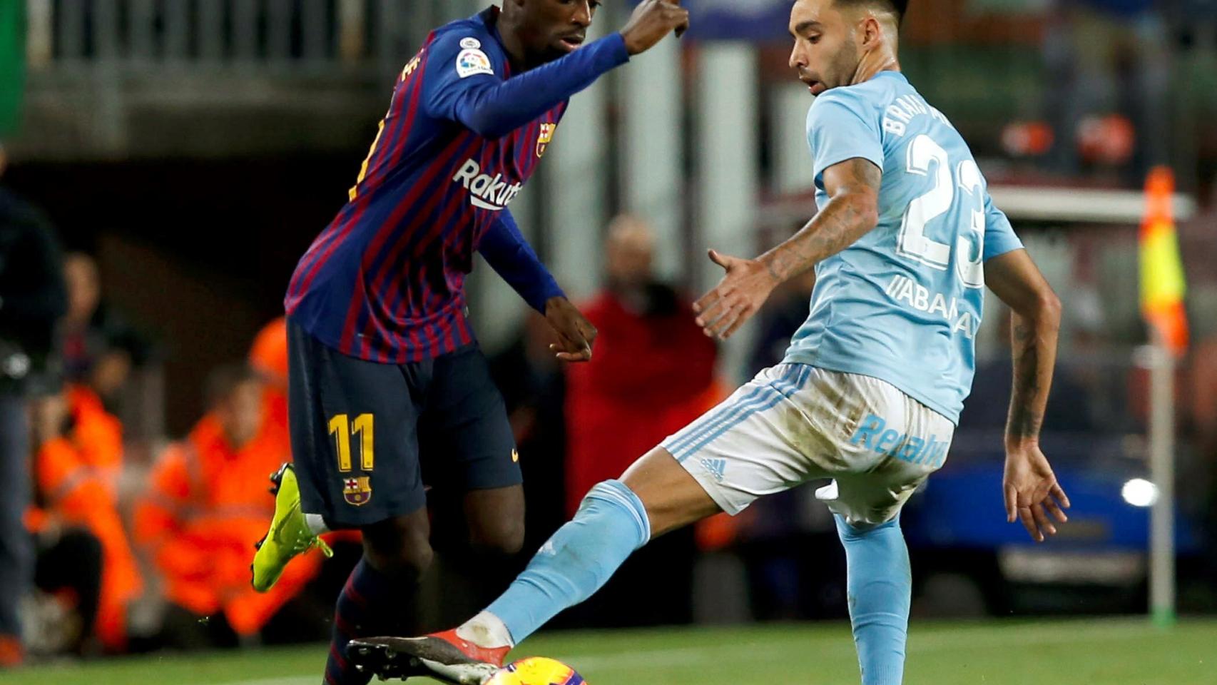 Dembélé, ante Brais Méndez en el Barcelona - Celta