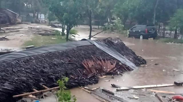 Imagen de la devastación del tsunami en Indonesia.