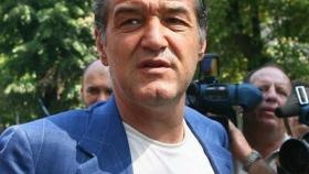 Gigi Becali, presidente del Steaua de Bucarest. Foto Twitter: (@gigibecali)