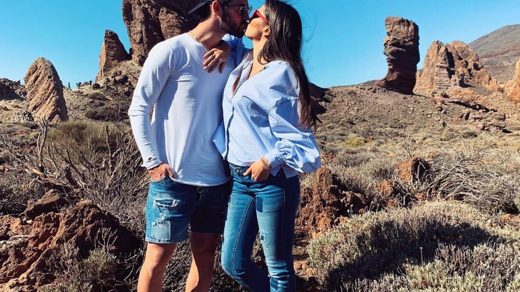 Isco y Sara Sálamo en el Teide. Foto: Instagram (@sarasalamo)