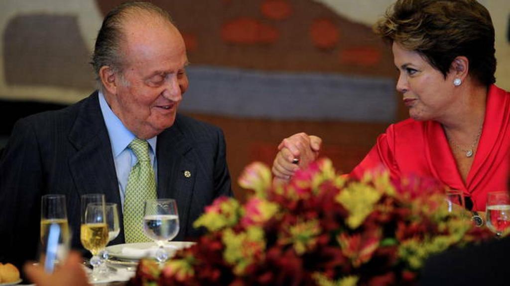 Juan Carlos I y Dilma Rousseff, por entonces presidenta de Brasil.