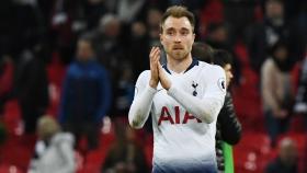 Eriksen aplaude al término de un partido con el Tottenham