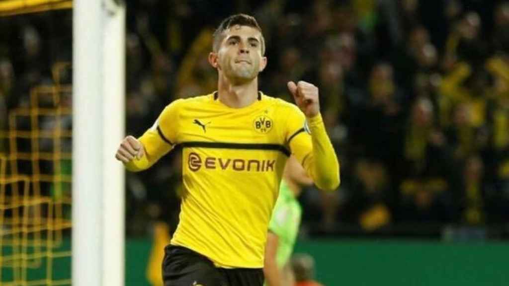 Pulisic durante un partido con el Borussia Dortmund. Foto: Twitter (@cpulisic_10)