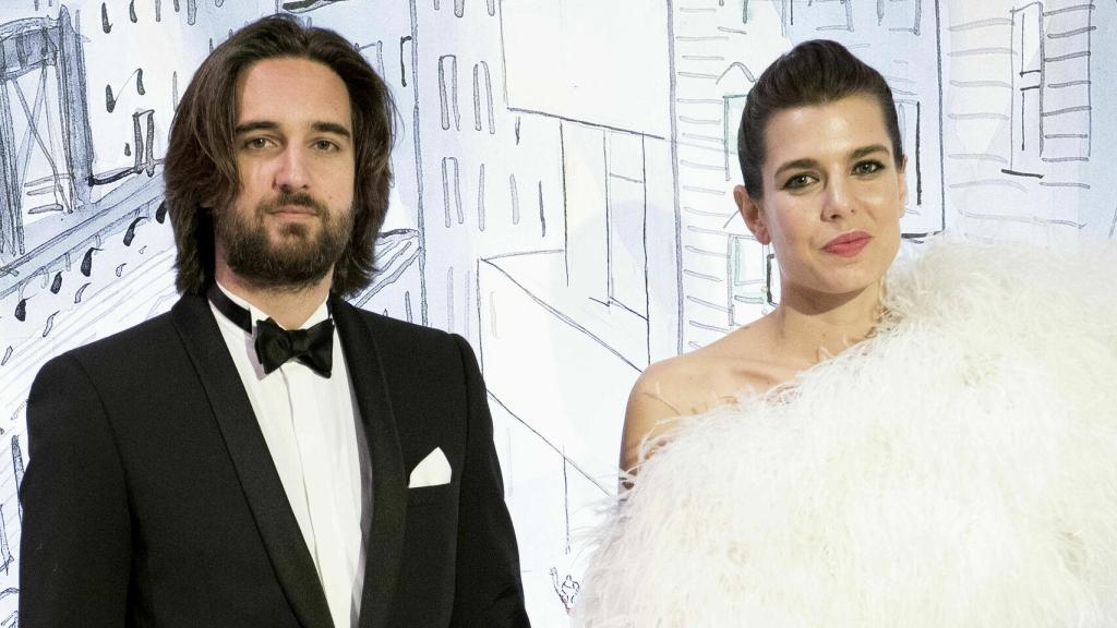 Carlota Casiraghi y Dimitri Rassam en el último Baile de la Rosa en Mónaco.