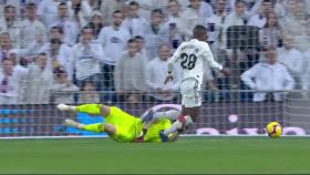 Penalti de Rulli a Vinicius no pitado