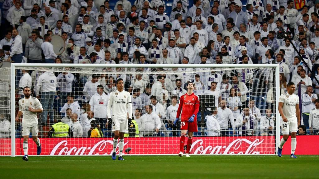 Courtois se lamenta tras el gol de penalti de Willian José