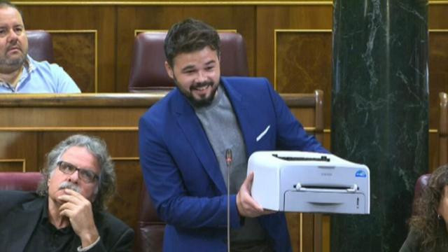 El ridículo triple de Gabriel Rufián con un solo tuit