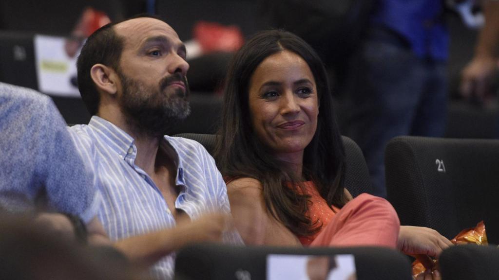 Antonio Suárez-Valdés y Begoña Villacís en el estreno de la película 'Mascotas' en 2016.