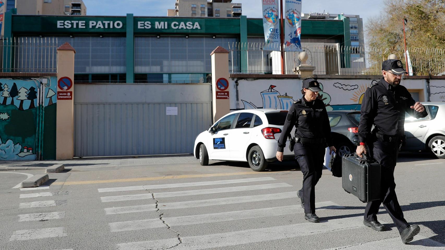 La Policía Nacional no descarta que se trate de un suicidio.