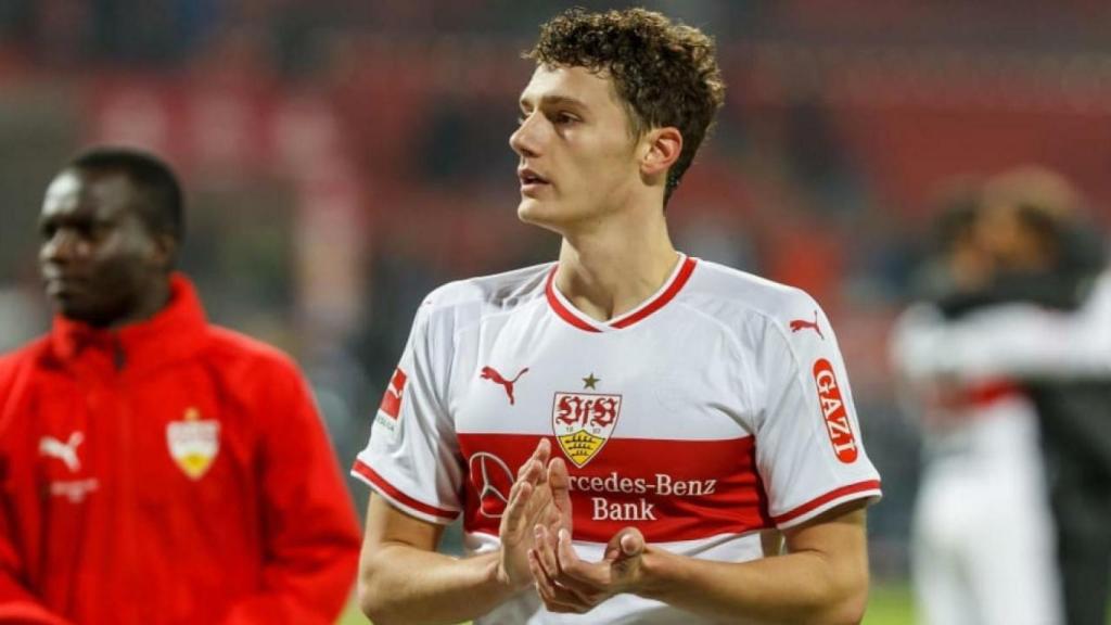 Pavard, con el Stuttgart