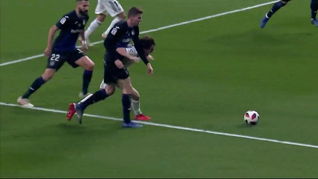 Penalti sobre Álvaro Odriozola