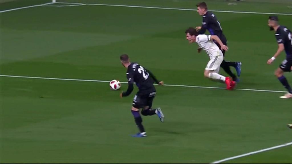 Penalti sobre Álvaro Odriozola