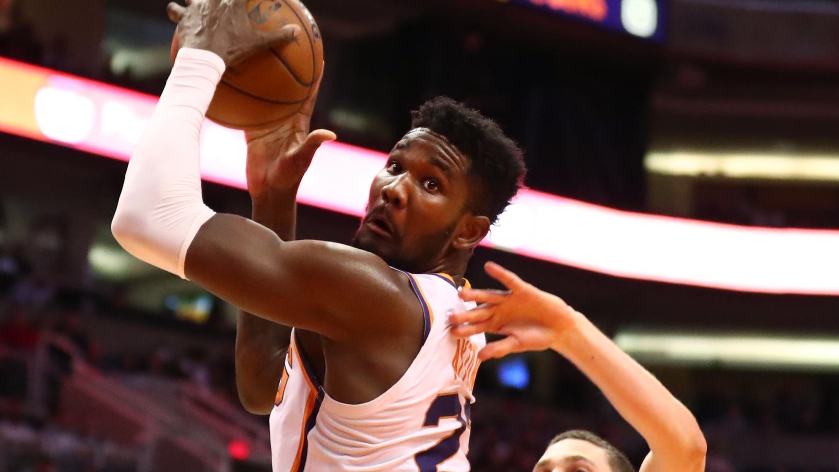 Ayton, jugador de Suns