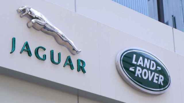 Los logos de Jaguar y Land Rover en una imagen de archivo
