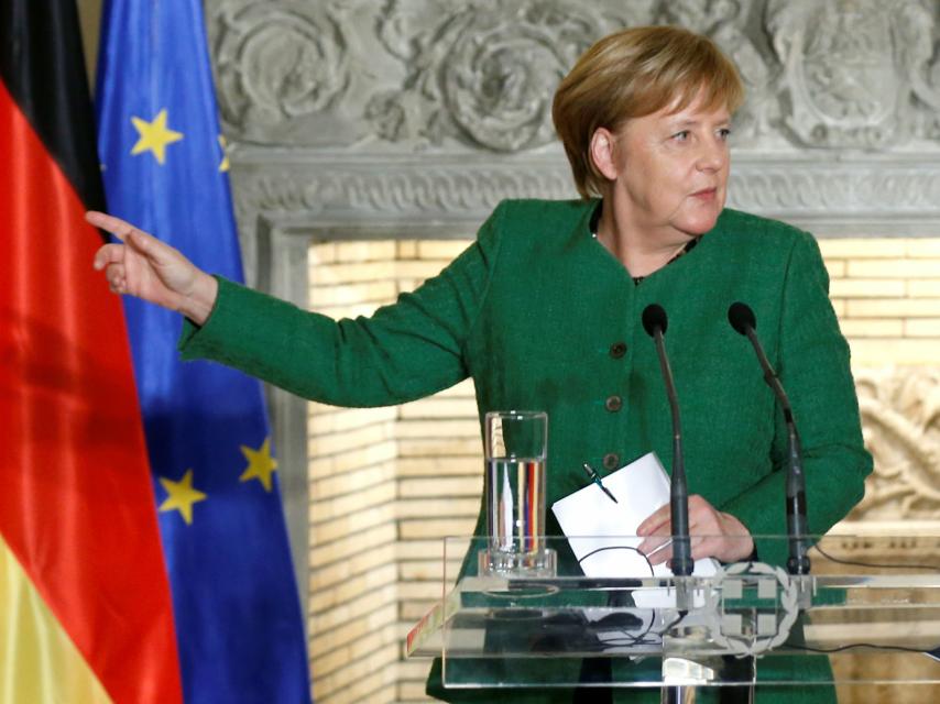 Merkel, durante una comparecencia de prensa con Tsipras.