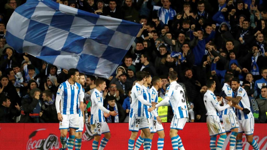 La Real Sociedad gana al Espanyol en Anoeta en un partido loco