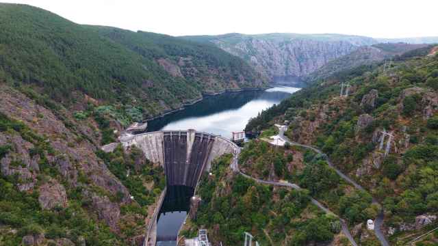 La central hidroeléctrica de San Esteban (Orense, Galicia).