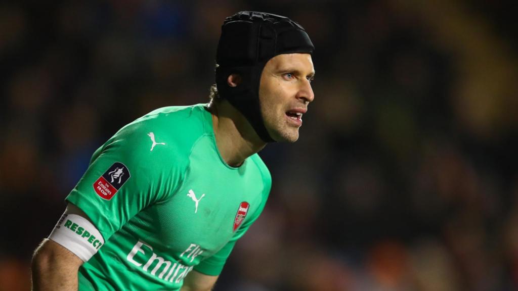 Cech con el Arsenal. Foto: (arsenal.com)