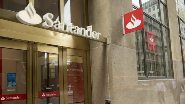 Una oficina del Banco Santander (archivo).