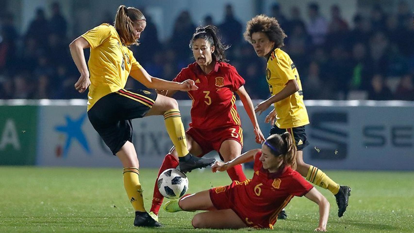 La selección femenina se estanca frente a Bélgica y no pasa del empate. Twitter: (@SeFutbolFem)