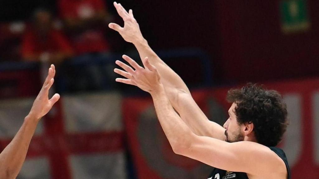 Sergio Llull lanza de tres