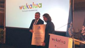 El CEO de Globalia, Javier Hidalgo, y el secretario general de la OMT, Zurab Pololikashvili, durante la presentación de Wakalua.