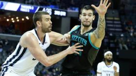 Marc Gasol y Willy Hernangómez